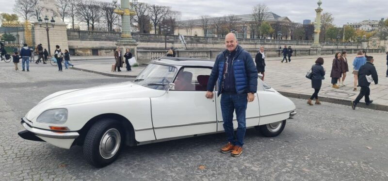 paris-city-discovery-tour-by-vintage-citroen-ds-car