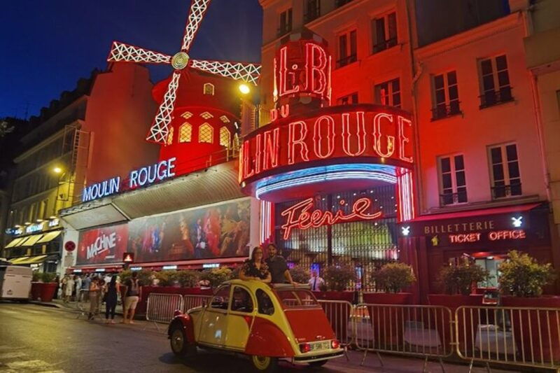 paris-city-sightseeing-tour-at-night-in-vintage-car