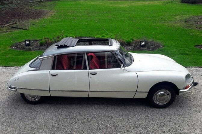 paris-city-tour-2h00-citroen-ds-vintage-with-open-roof