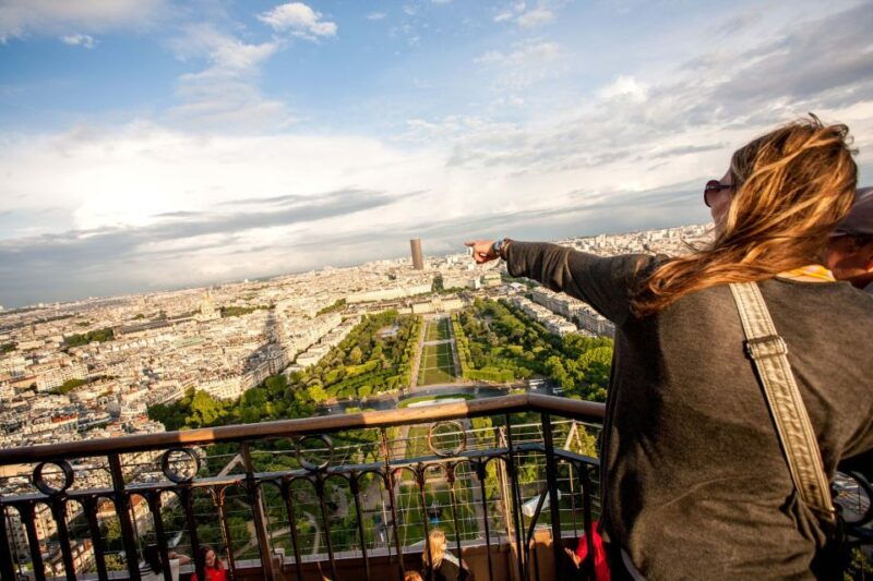 paris-city-tour-by-bus-with-eiffel-tower-optional-summit
