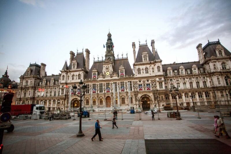 paris-city-tour-by-bus-with-eiffel-tower-optional-summit