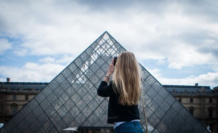 paris-city-tour-with-louvre-tickets-cider-with-a-crepe