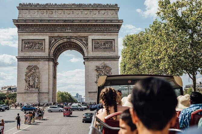 Paris Classic tour in 2CV - A quick overview of this charming Parisian adventure
