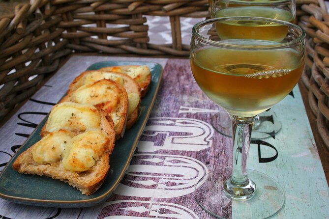 paris-countryside-dine-with-a-local-in-a-glade-at-an-old-house