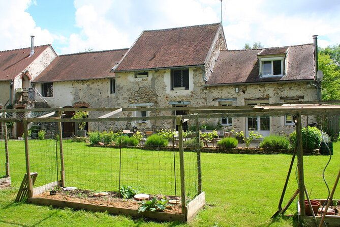 paris-countryside-dine-with-a-local-in-a-glade-at-an-old-house