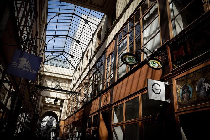 paris-covered-passages-small-group-walking-tour-with-wine-tasting