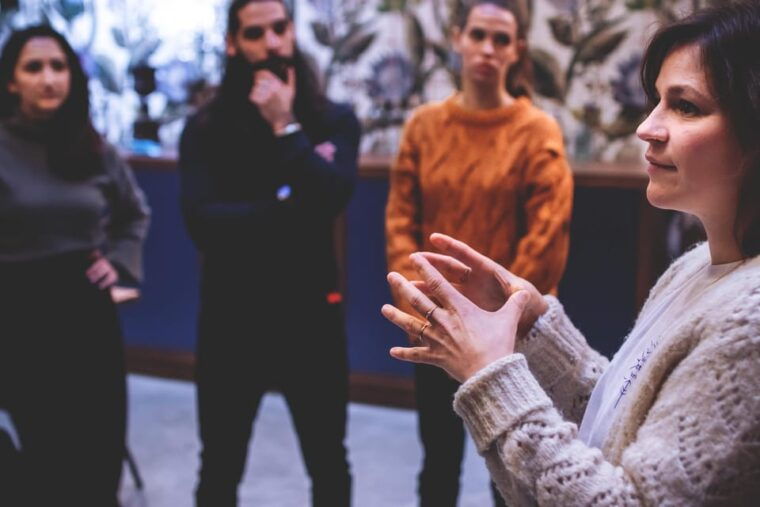 paris-craft-gin-distillery-guided-tour-tasting-in-english