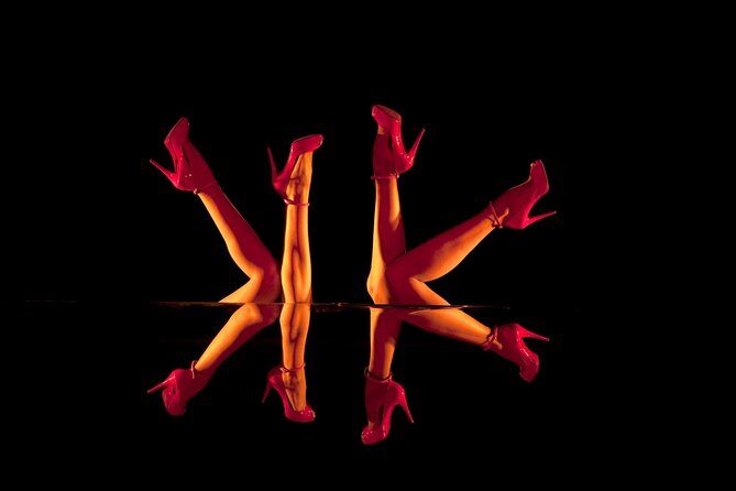 Paris Crazy Horse Cabaret Show with Beverages including Champagne - Who Is This Experience Best For?