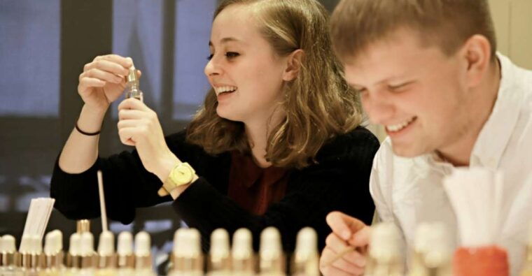 paris-create-your-signature-scent-perfume-workshop