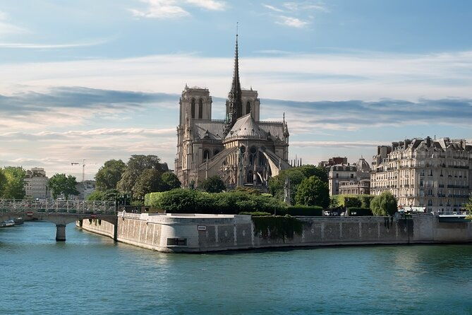 paris-cruise-gourmet-dinner-live-show