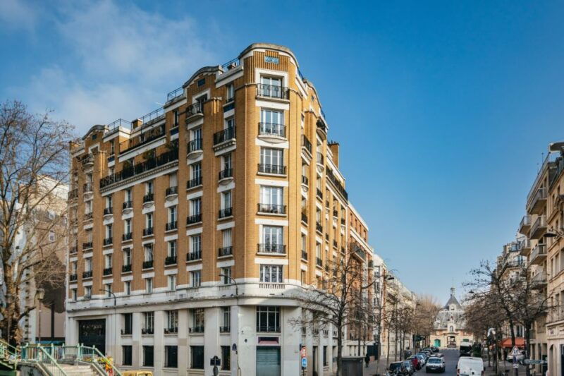 paris-cruise-on-the-saint-martin-canal-and-the-seine-river