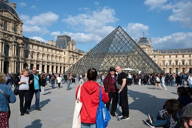 paris-day-tour-with-eiffel-tower-louvre-and-cruise-max-6-people