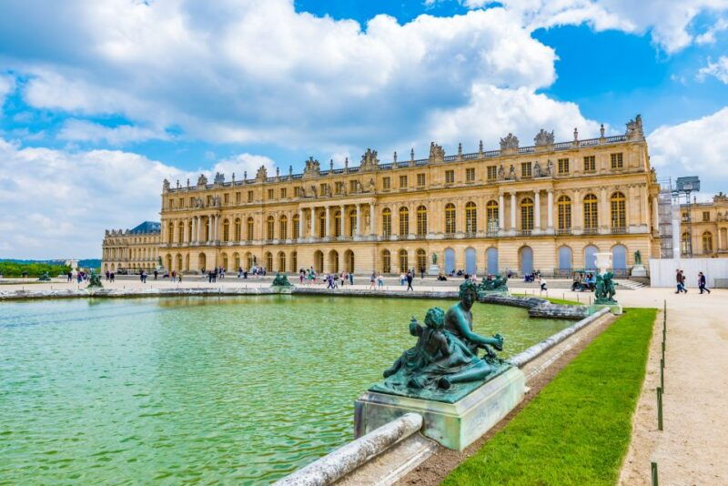 paris-day-trip-eiffel-tower-notre-dame-and-lunch-cruise