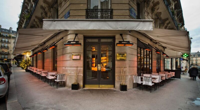 paris-dinner-at-ginger-restaurant-show-at-crazy-horse