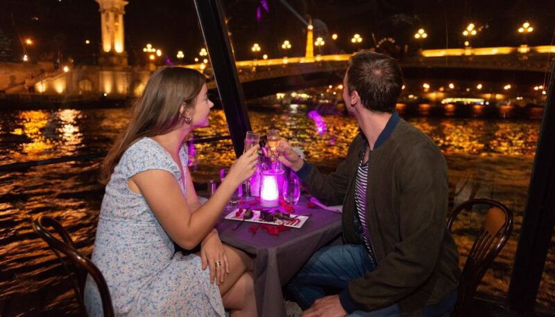 paris-dinner-cruise-on-the-seine-and-eiffel-tower-2nd-floor