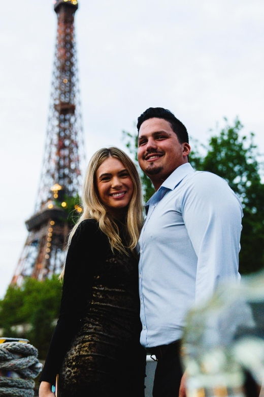 paris-dinner-cruise-with-live-music-and-rooftop