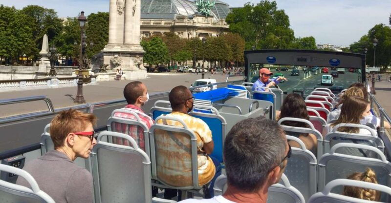 paris-discovery-hop-on-hop-off-and-paris-by-night-tour