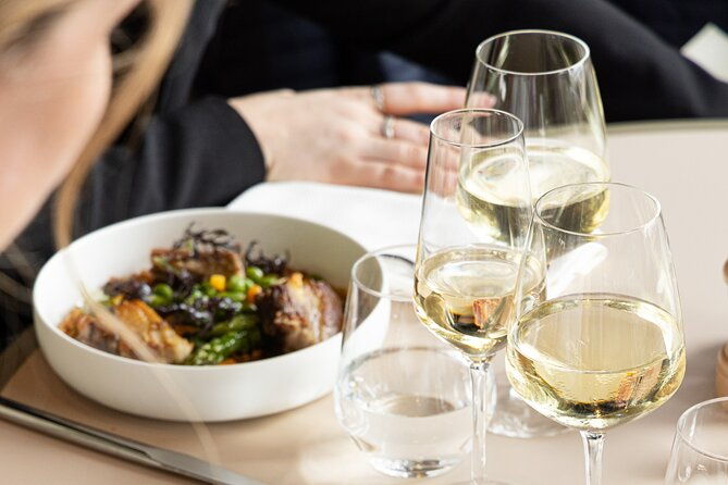 paris-earliest-lunch-at-eiffel-tower-madame-brasserie-restaurant-2