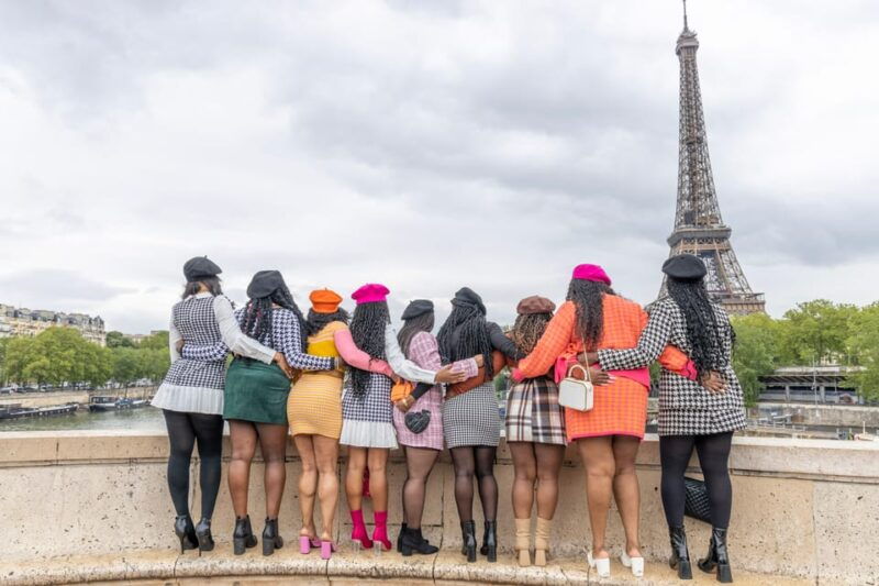 paris-eiffel-area-private-photoshoot