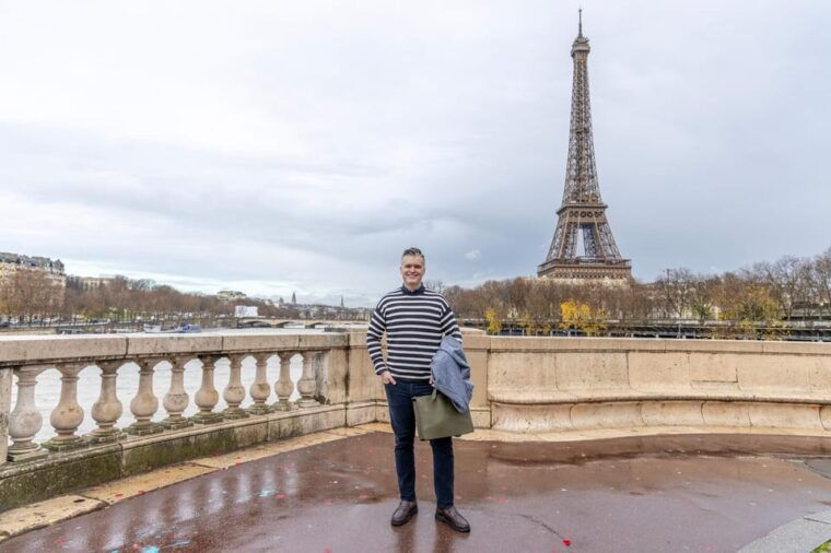 paris-eiffel-area-private-photoshoot