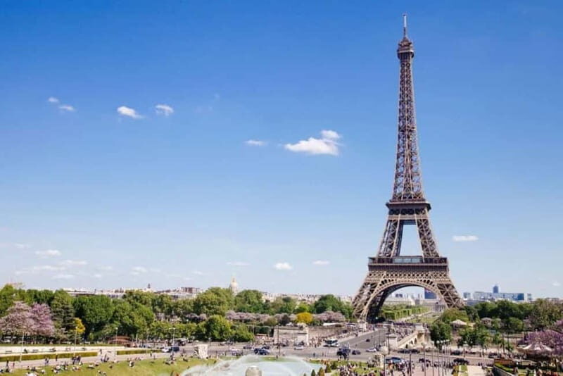 Paris: Eiffel Tower 2nd Floor Access with Seine River Cruise - The Seine River Cruise: A Peaceful, Picturesque Ride