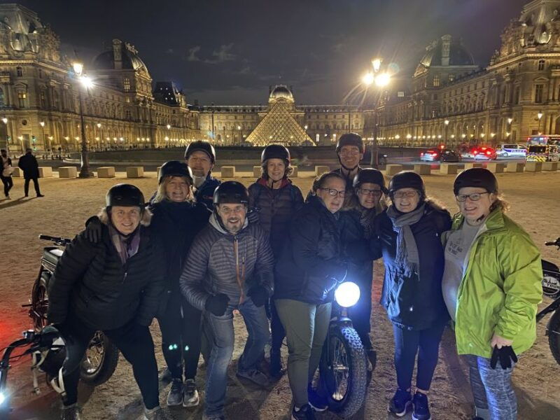paris-eiffel-tower-and-notre-dame-night-tour-by-e-bike