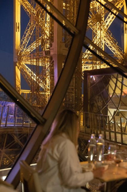 paris-eiffel-tower-dining-gustave-menu-at-madame-brasserie