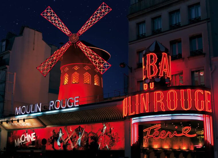paris-eiffel-tower-dinner-cruise-with-a-moulin-rouge-show