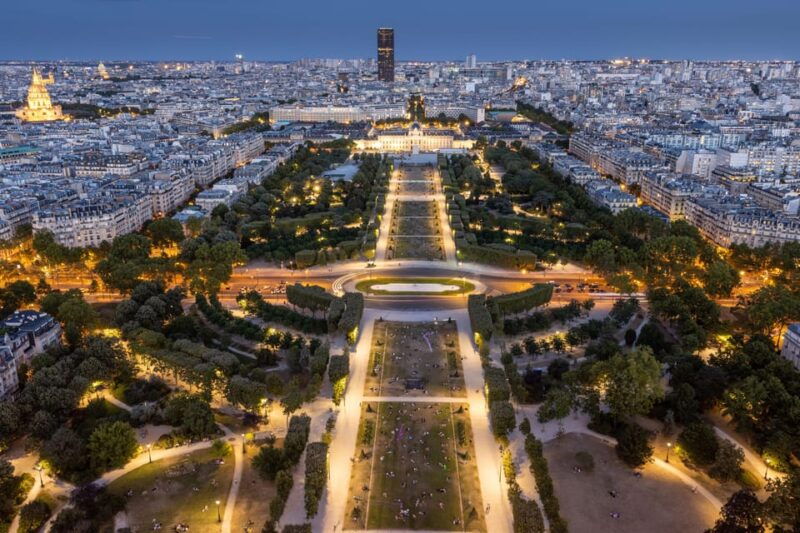 paris-eiffel-tower-guided-toursummit-second-floor-access