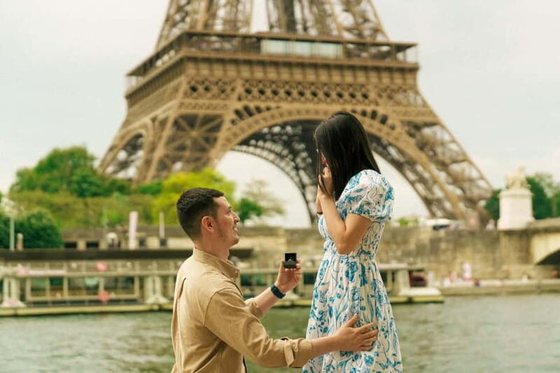 Paris: Eiffel Tower, Montmartre, or Louvre Photoshoot - Paris: Eiffel Tower, Montmartre, or Louvre Photoshoot — An Authentic Capture of Parisian Charm