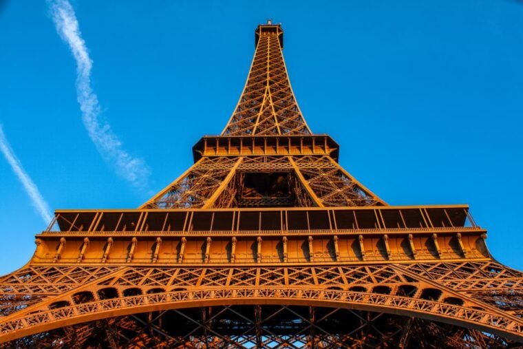 paris-eiffel-tower-stairs-climb-to-level-2-summit-option