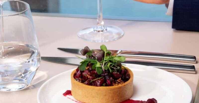 paris-eiffel-tower-summit-app-to-to-download-and-meal