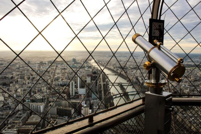 paris-eiffel-tower-summit-floor-ticket-seine-river-cruise