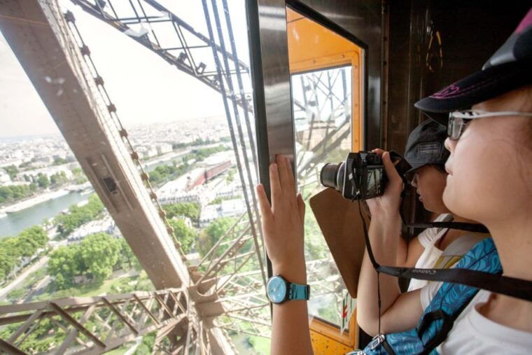 paris-eiffel-tower-tickets-and-city-bus-tour