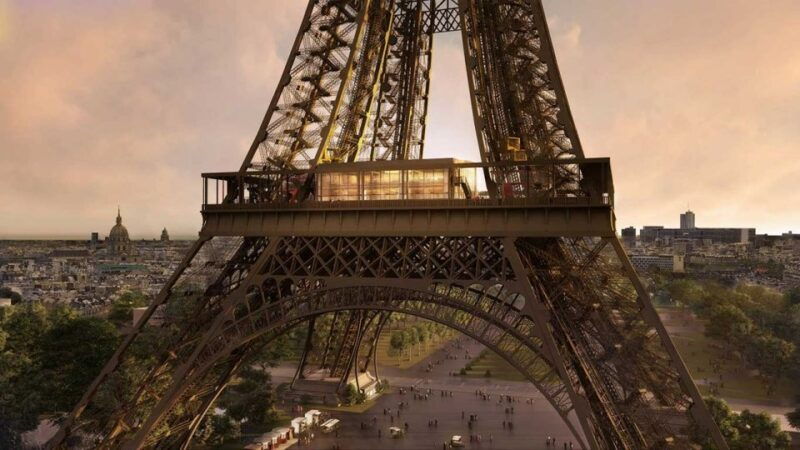 paris-eiffel-towers-madame-brasserie-lunch-experience