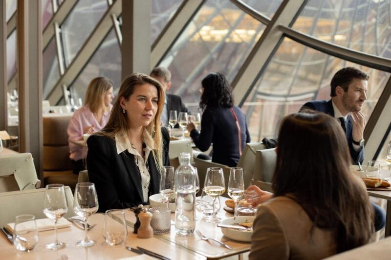 paris-eiffel-towers-madame-brasserie-lunch-experience