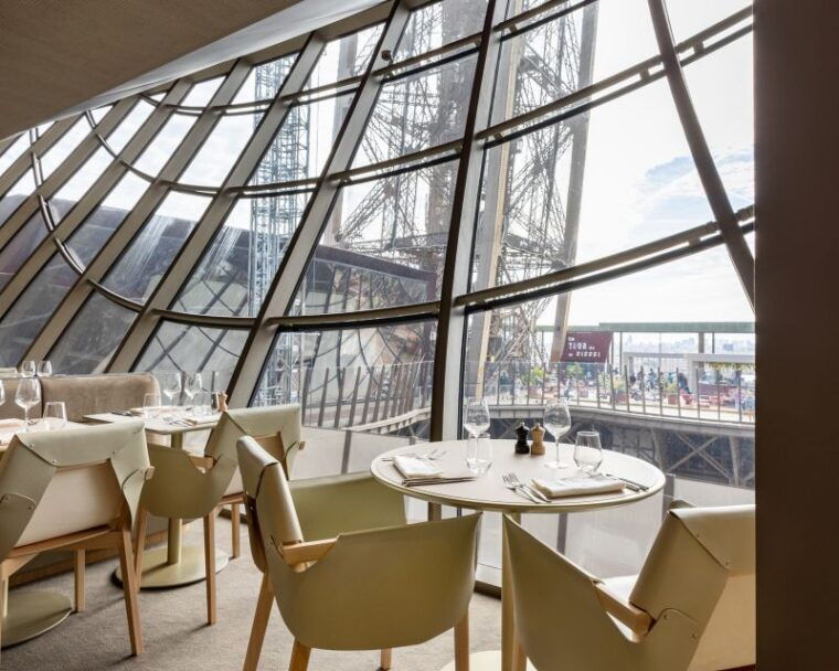 paris-eiffel-towers-madame-brasserie-lunch-experience