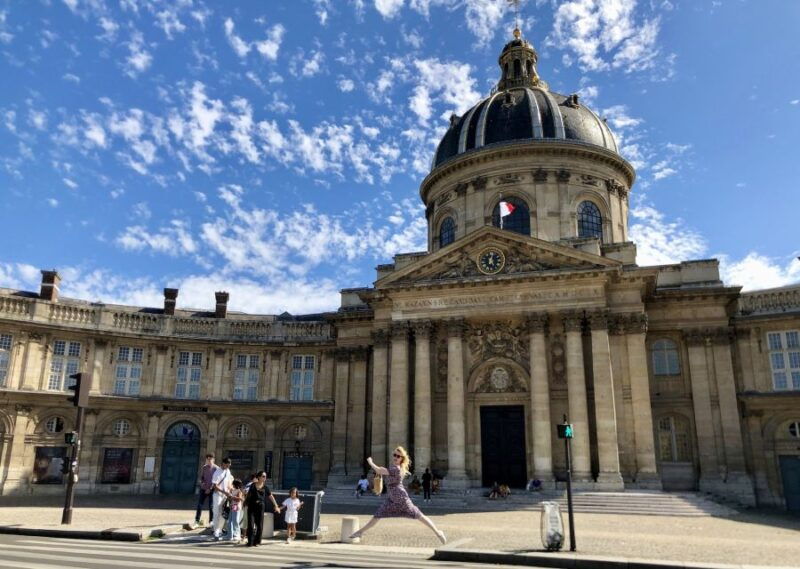 paris-emily-in-paris-guided-tour