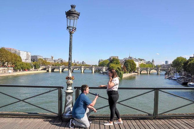 paris-engagement-proposal-private-walking-tour-with-professional-photographer