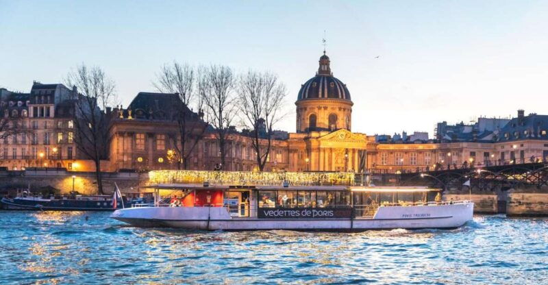 paris-evening-river-cruise-with-music