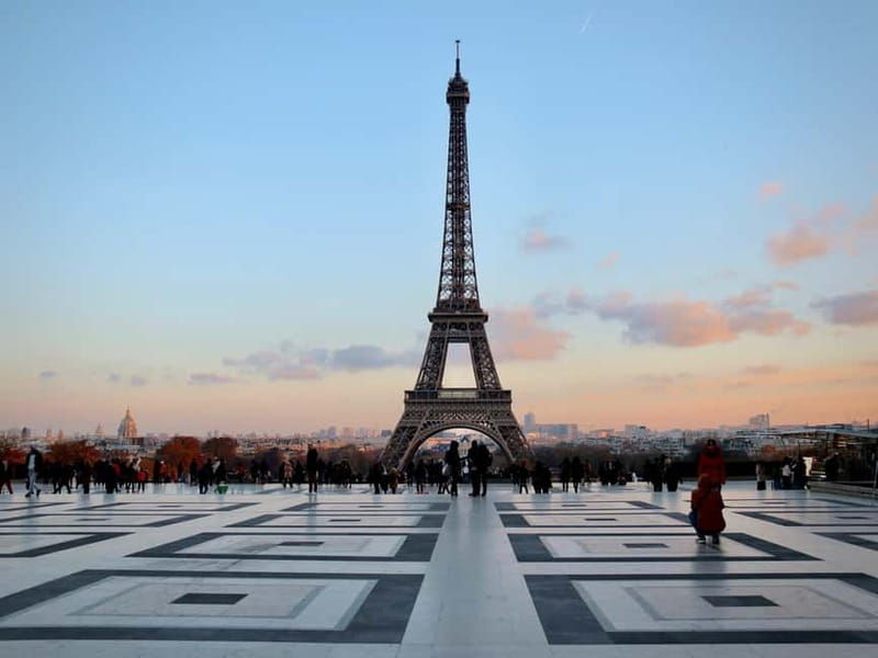 Paris: Explore the City of Light on a Magical Walking Tour - Why This Tour Is Valuable