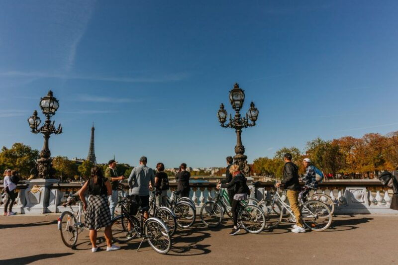 paris-famous-monuments-cycling-tour