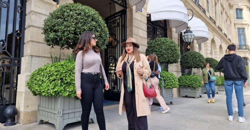 paris-fashion-tour-chanel-sex-and-the-city-emily-in-paris