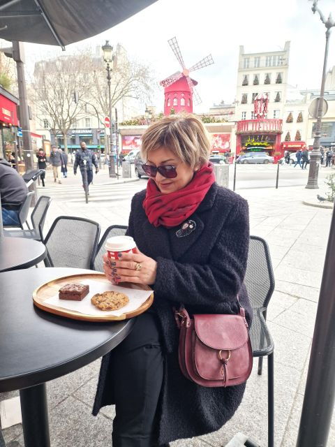 paris-fashion-tour-chanel-sex-and-the-city-emily-in-paris