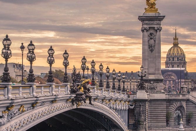 paris-first-time-private-tour-with-notre-dame-montmartre-arc-de-triomphe