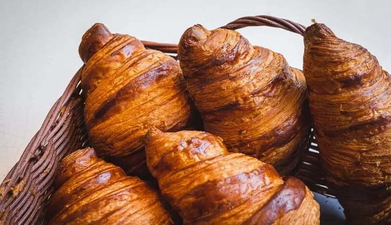Paris: Food Trail Across the Right and Left Banks - Jewish Quarter Delights