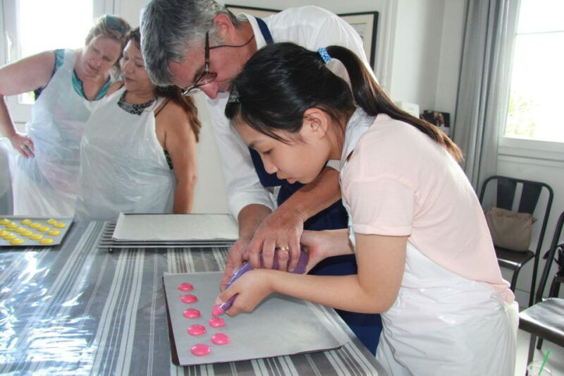 paris-french-macarons-baking-class-with-a-parisian-chef