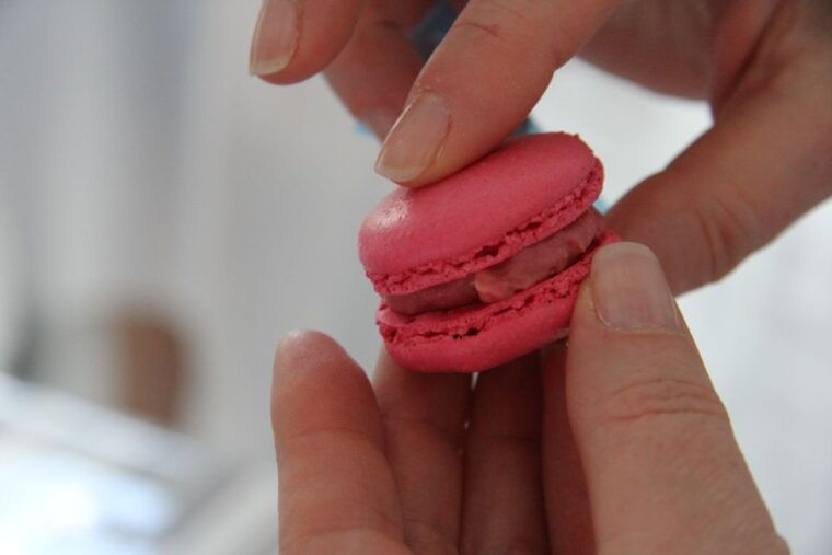 paris-french-macarons-baking-class-with-a-parisian-chef