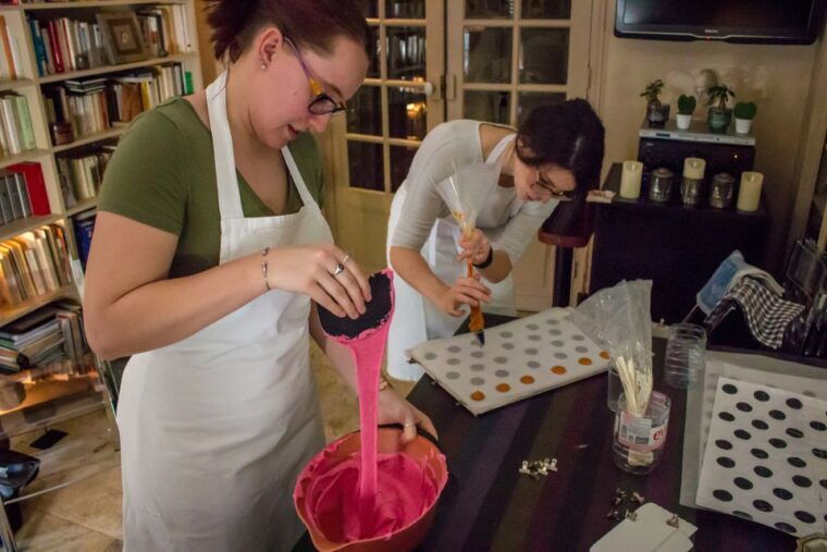 paris-french-macarons-baking-class-with-a-parisian-chef