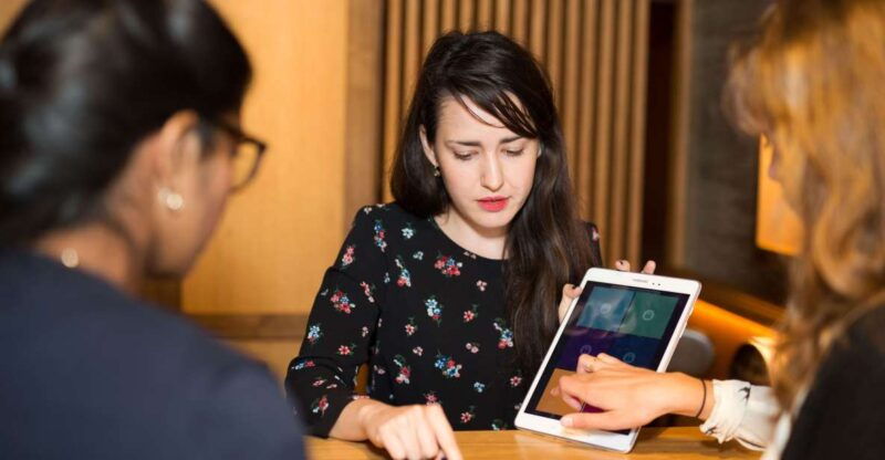 paris-french-wine-experience-in-parisian-cellar